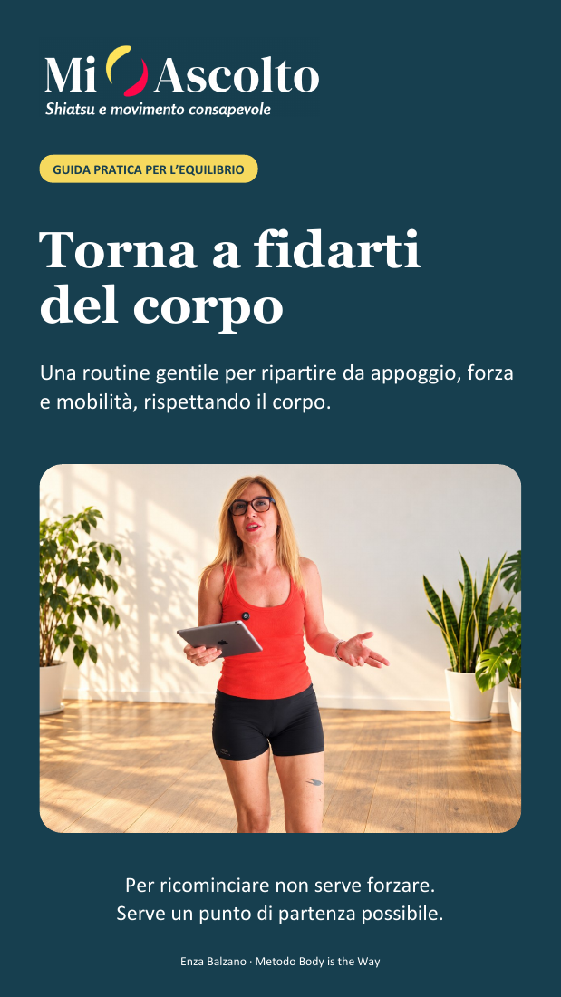 Copertina della routine Torna a fidarti del corpo, con il logo Mi Ascolto ed Enza in studio.
